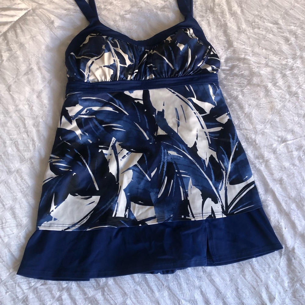 Blue and White Leaf Print Tankini Swimsuit